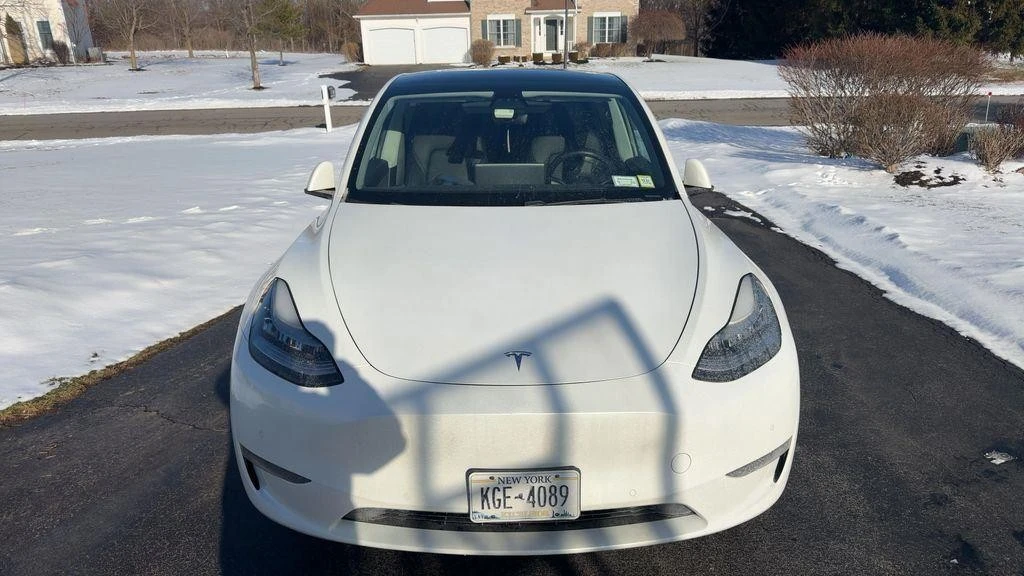 2020 Tesla Model Y - Image 3 of 8
