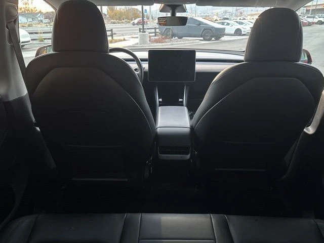 2020 Tesla Model Y - Image 17 of 21