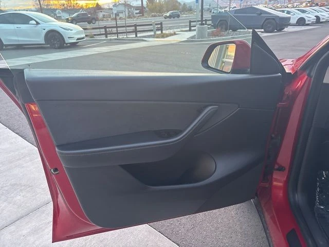 2020 Tesla Model Y - Image 10 of 21