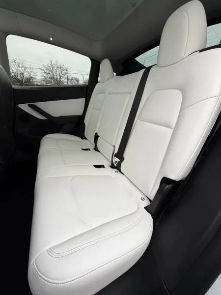 2020 Tesla Model Y - Image 10 of 12
