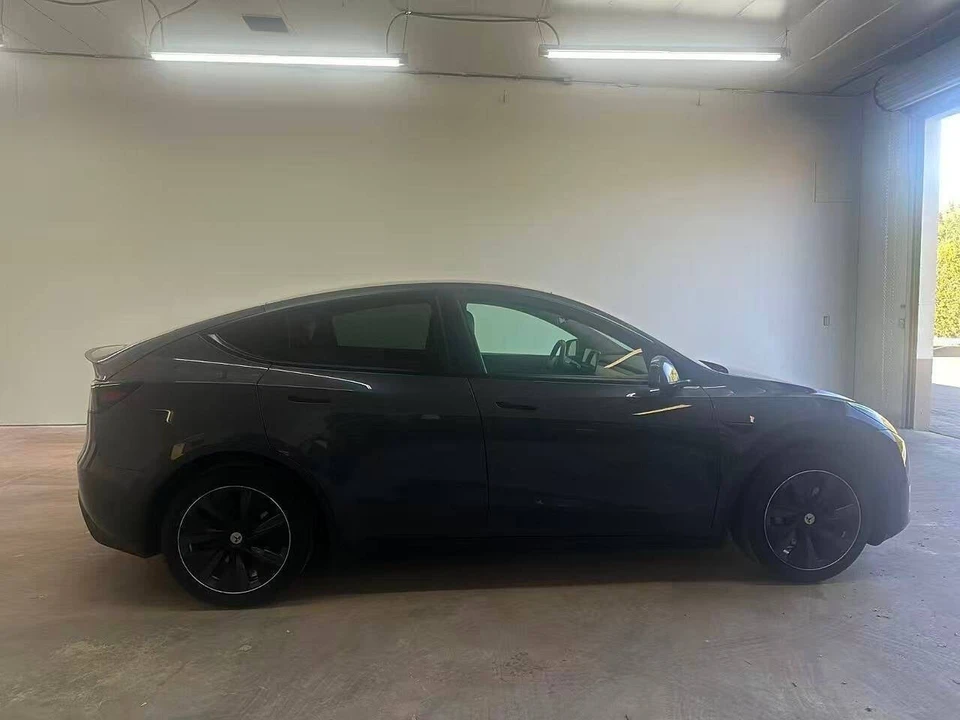 2020 Tesla Model Y - Image 9 of 12