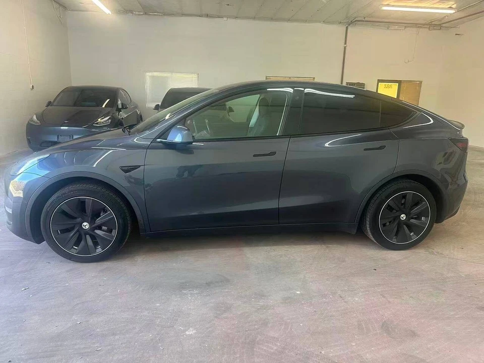2020 Tesla Model Y - Image 8 of 12