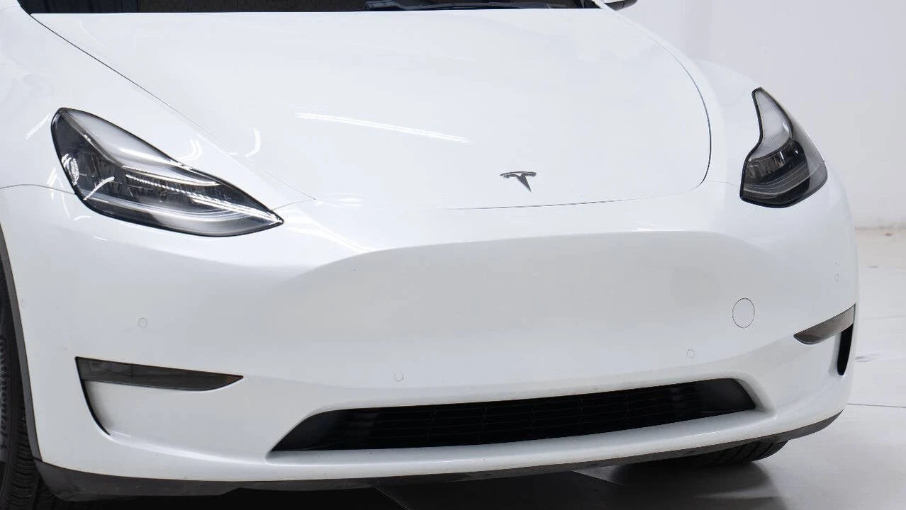2020 Tesla Model Y - Image 9 of 12