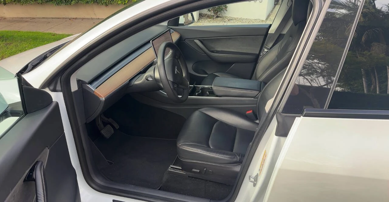 2020 Tesla Model Y - Image 8 of 9