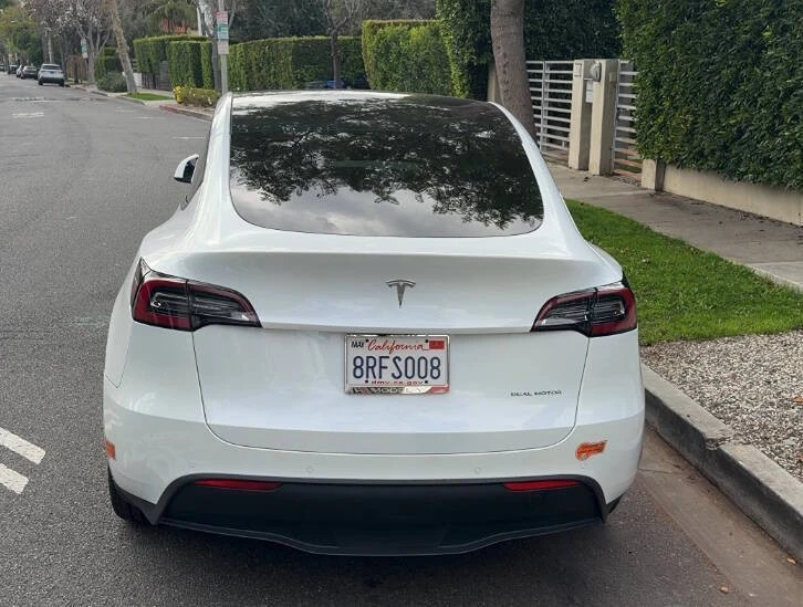 2020 Tesla Model Y - Image 4 of 9