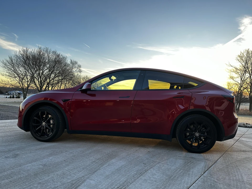 2020 Tesla Model Y - Image 6 of 7