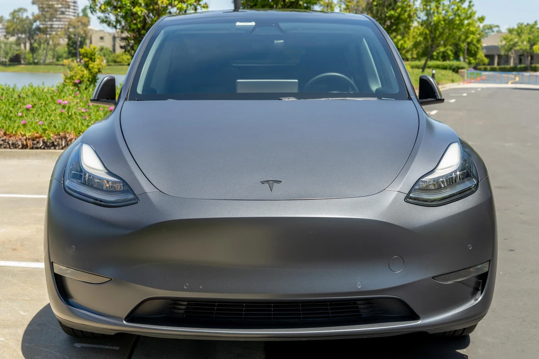 2020 Tesla Model Y - Image 2 of 31