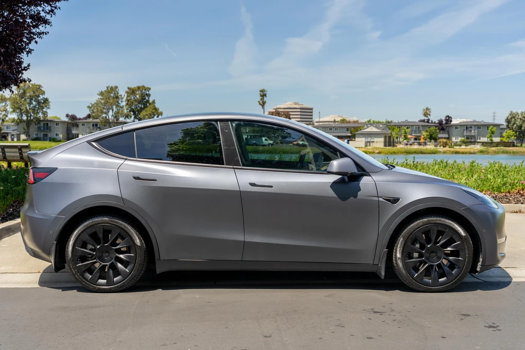 2020 Tesla Model Y - Image 3 of 31