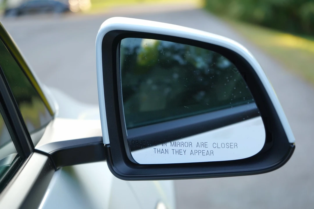 2020 Tesla Model Y - Image 26 of 31
