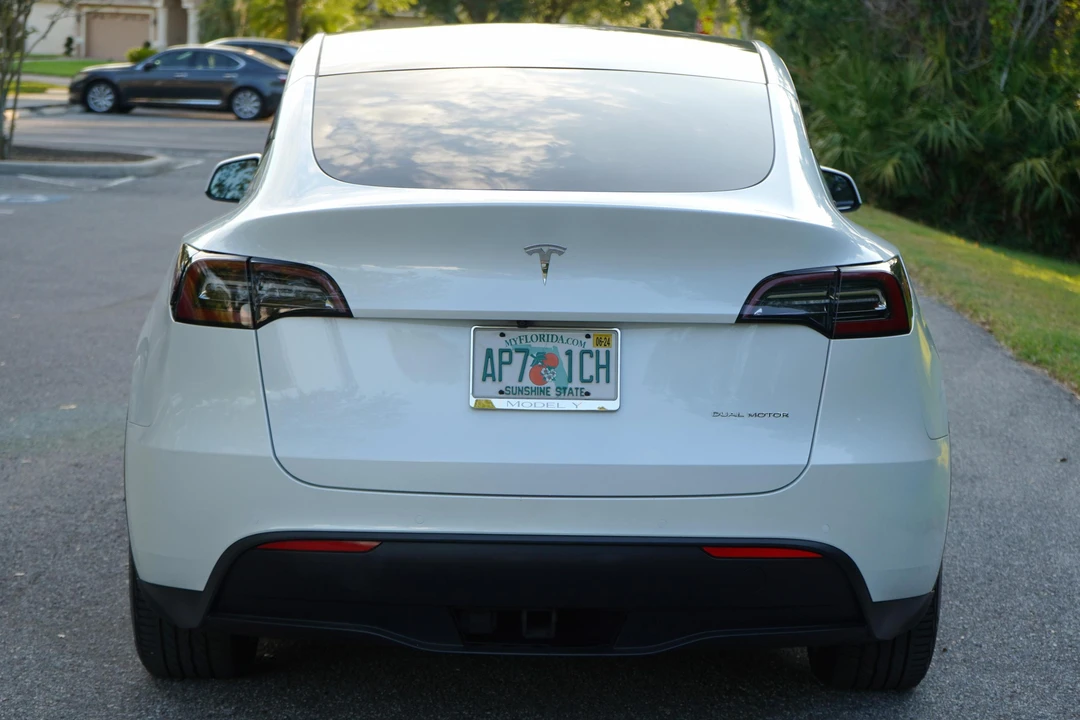 2020 Tesla Model Y - Image 5 of 31