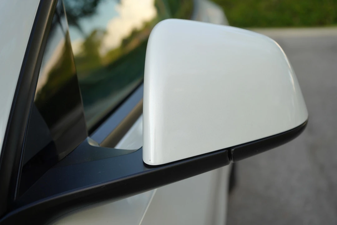 2020 Tesla Model Y - Image 17 of 31