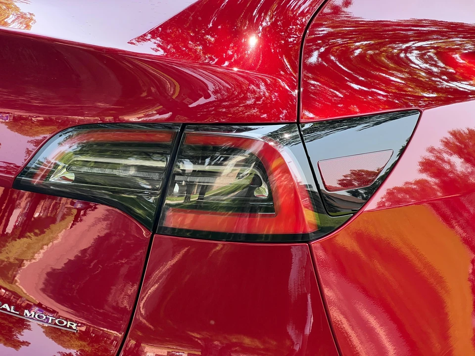 2020 Tesla Model Y - Image 20 of 27