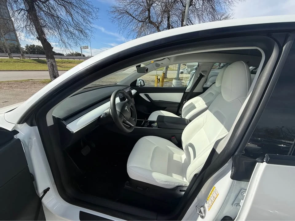 2020 Tesla Model Y - Image 8 of 11
