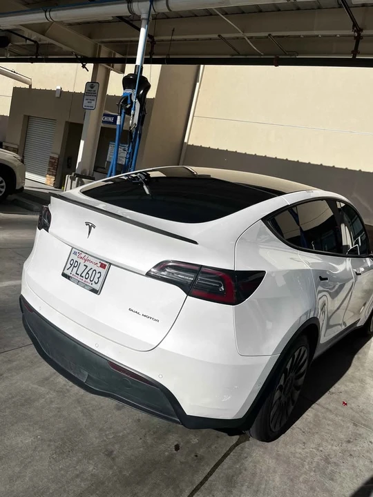 2020 Tesla Model Y - Image 5 of 5