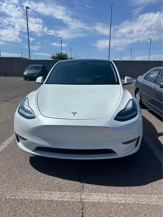 2020 Tesla Model Y - Image 2 of 11