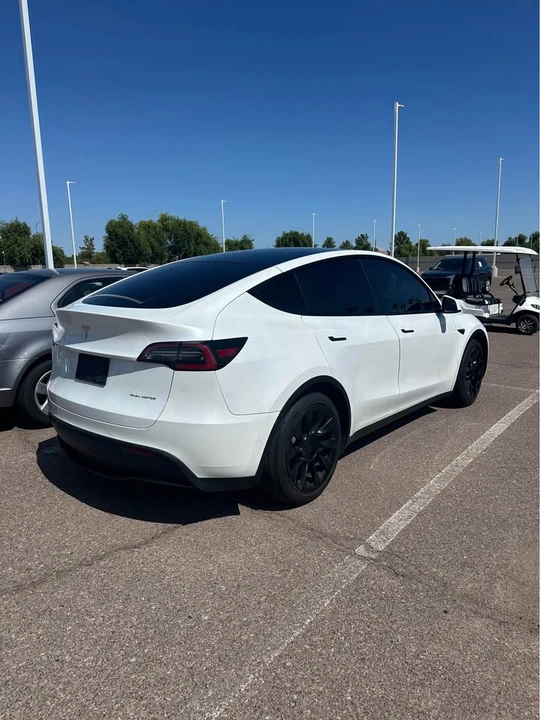 2020 Tesla Model Y - Image 6 of 11