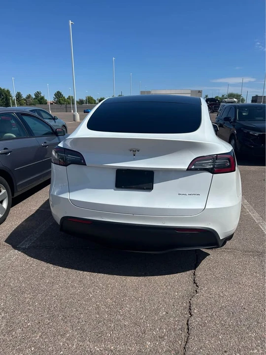 2020 Tesla Model Y - Image 7 of 11