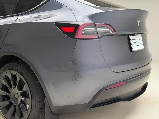 2020 Tesla Model Y - Image 19 of 21