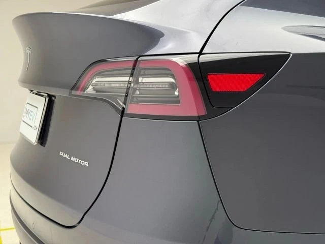 2020 Tesla Model Y - Image 13 of 21