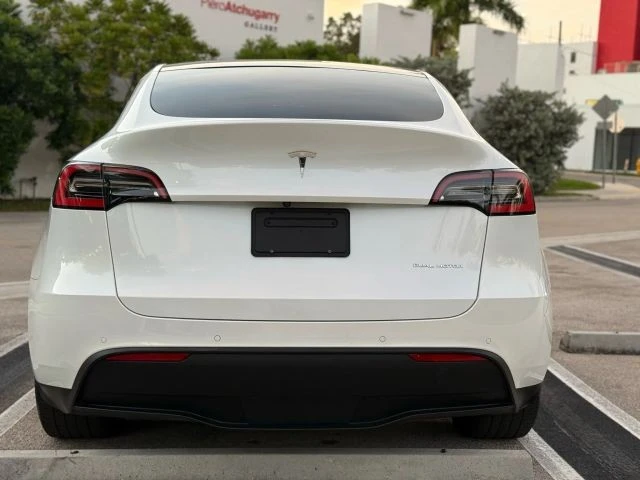 2020 Tesla Model Y - Image 21 of 21