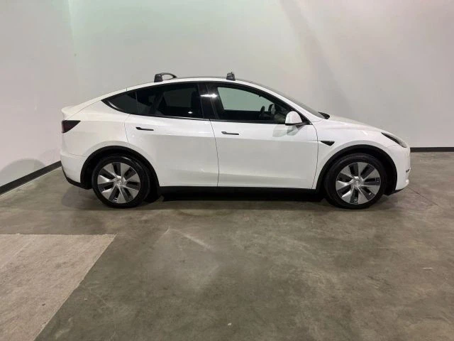 2020 Tesla Model Y - Image 2 of 18