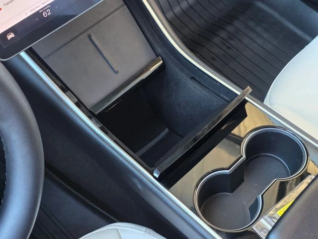 2020 Tesla Model Y - Image 17 of 21