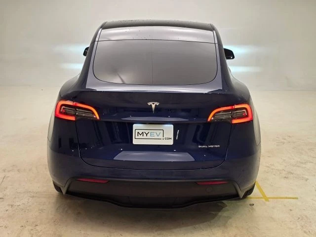 2020 Tesla Model Y - Image 14 of 21