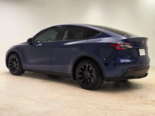 2020 Tesla Model Y - Image 14 of 21
