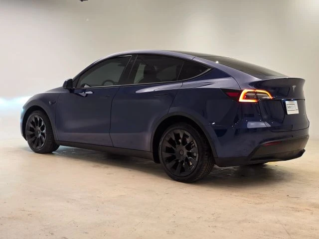 2020 Tesla Model Y - Image 9 of 21