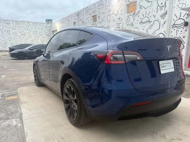 2020 Tesla Model Y - Image 16 of 21