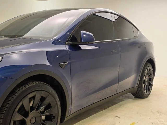 2020 Tesla Model Y - Image 13 of 21