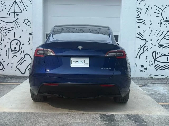 2020 Tesla Model Y - Image 18 of 21