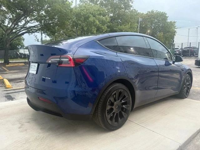 2020 Tesla Model Y - Image 14 of 21