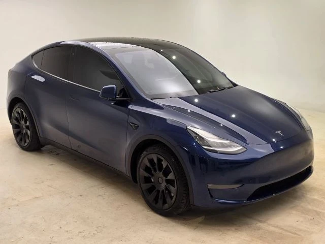 2020 Tesla Model Y - Image 11 of 21