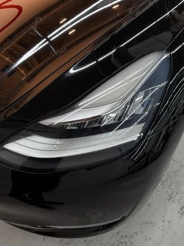 2020 Tesla Model Y - Image 18 of 21
