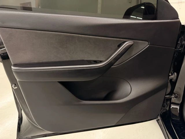 2020 Tesla Model Y - Image 20 of 21