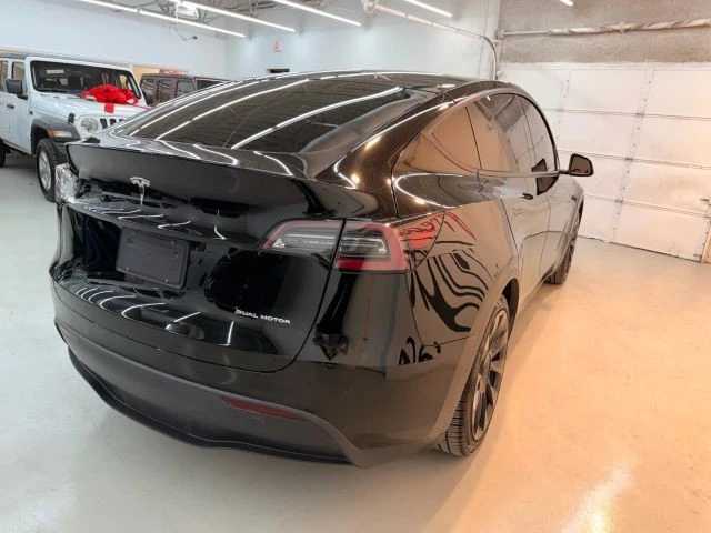 2020 Tesla Model Y - Image 12 of 21