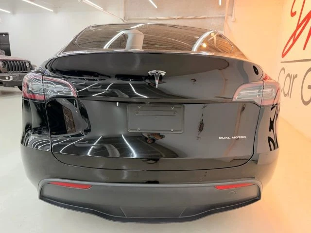 2020 Tesla Model Y - Image 10 of 21