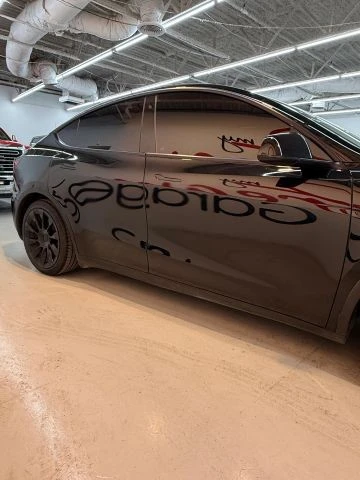 2020 Tesla Model Y - Image 13 of 21