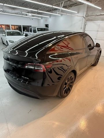 2020 Tesla Model Y - Image 10 of 21