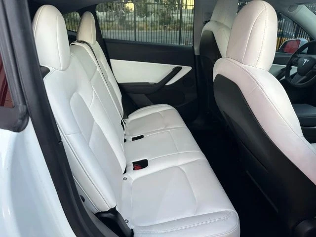 2020 Tesla Model Y - Image 15 of 21