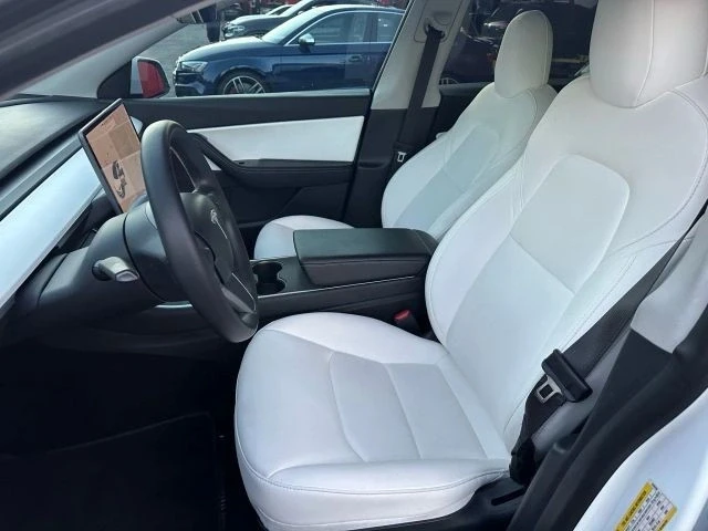 2020 Tesla Model Y - Image 9 of 21