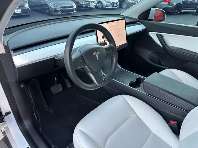 2020 Tesla Model Y - Image 10 of 21