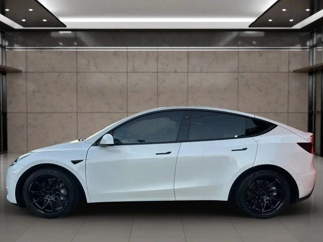 2020 Tesla Model Y - Image 3 of 21