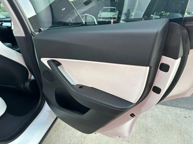 2020 Tesla Model Y - Image 14 of 21