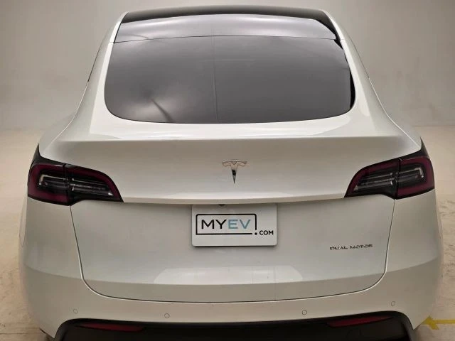 2020 Tesla Model Y - Image 10 of 15