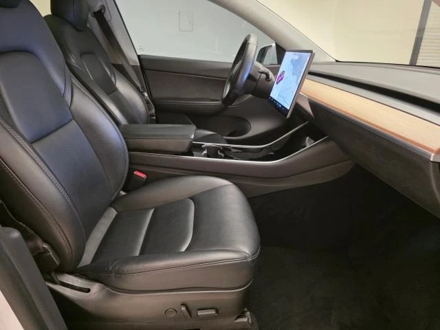 2020 Tesla Model Y - Image 12 of 16