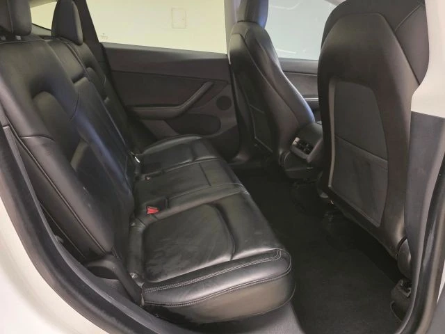 2020 Tesla Model Y - Image 11 of 16