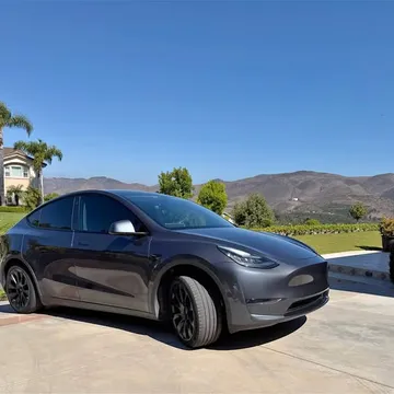 2020 Tesla Model Y Long Range Sport Utility 4D
