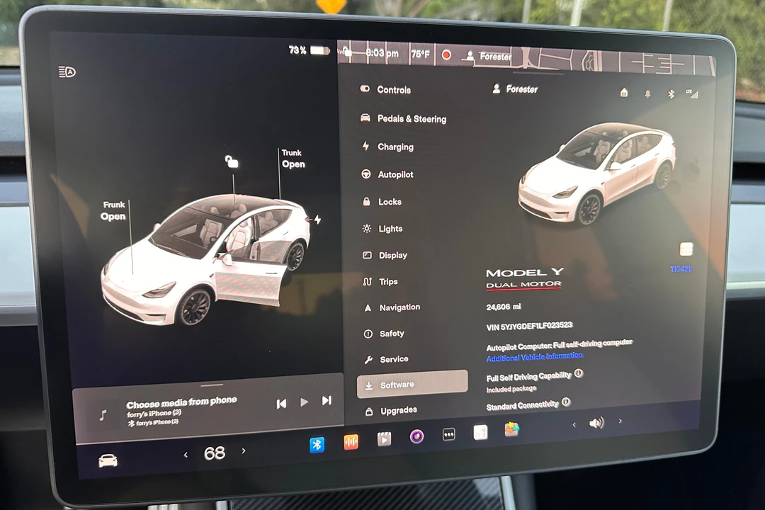 2020 Tesla Model Y Performance - Image 26 of 31
